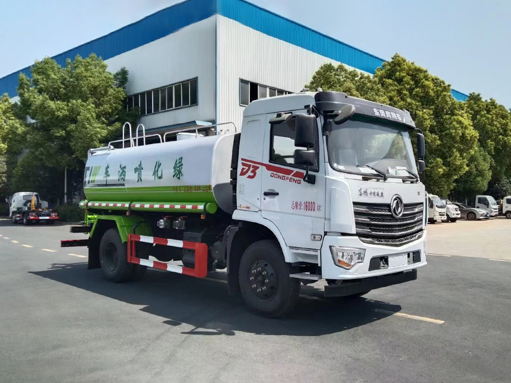 东风新款D3  14方绿化喷洒车